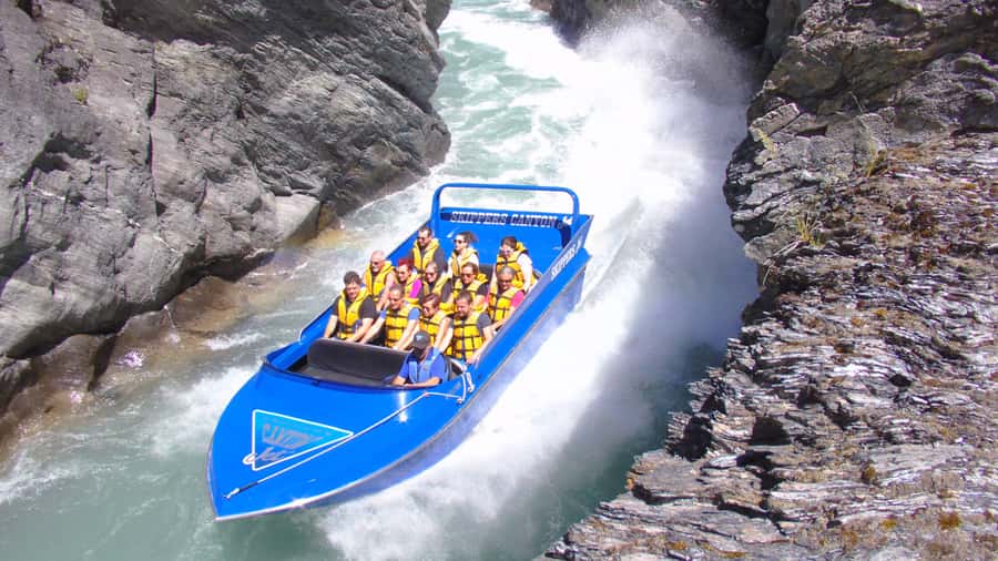 From Queenstown: Skippers Canyon Jet Boat Ride - Photo stops and the view over the canyon
