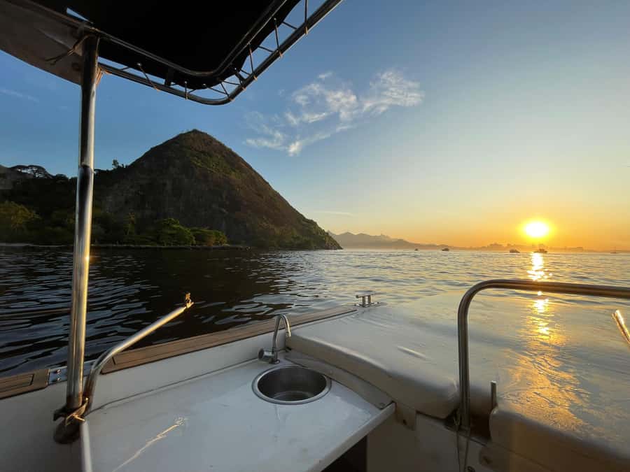 From Rio de Janeiro: Private Speedboat Tour - Who will enjoy this Rio boat trip most
