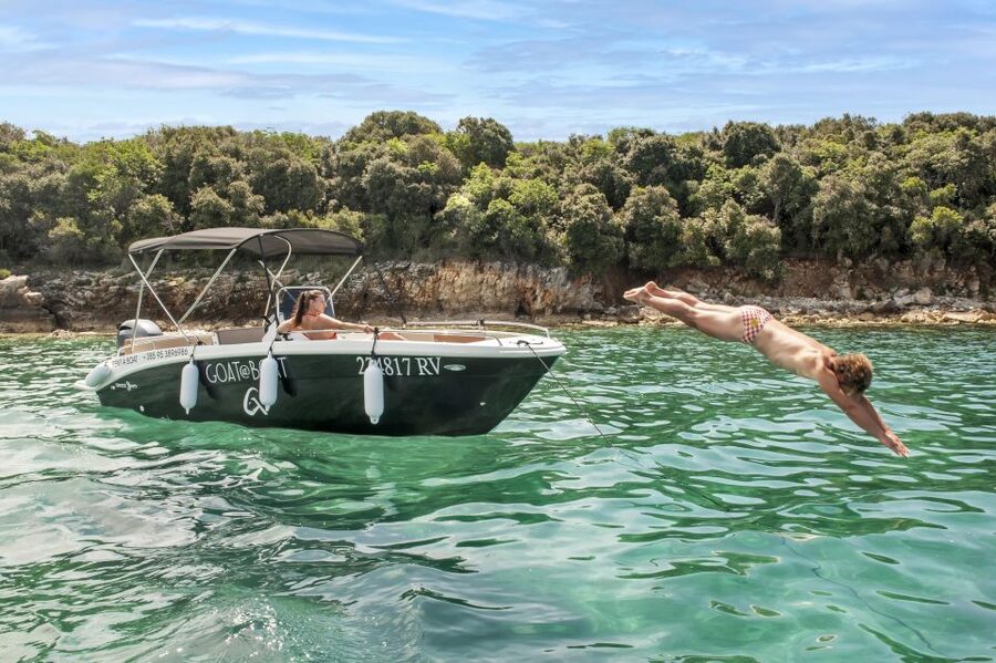 From Rovinj: Sea Caves & Sandy Levan Island Speedboat Tour - Cape Kamenjak by boat, not by road