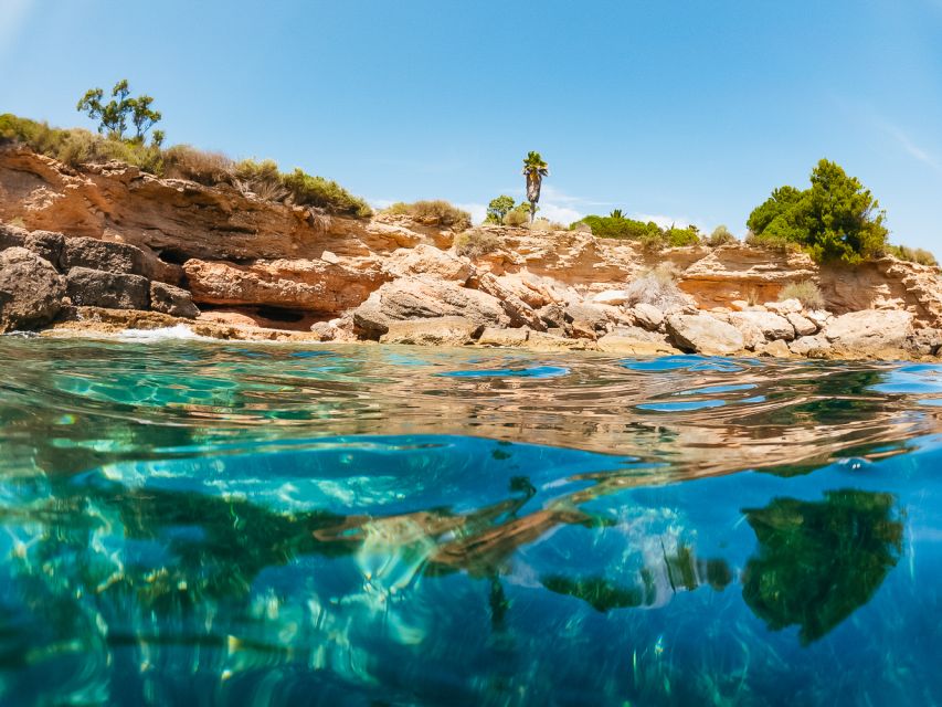 From Salou/Cambrils: Speedboat Tour - The anchor stop: a welcome break in the Mediterranean