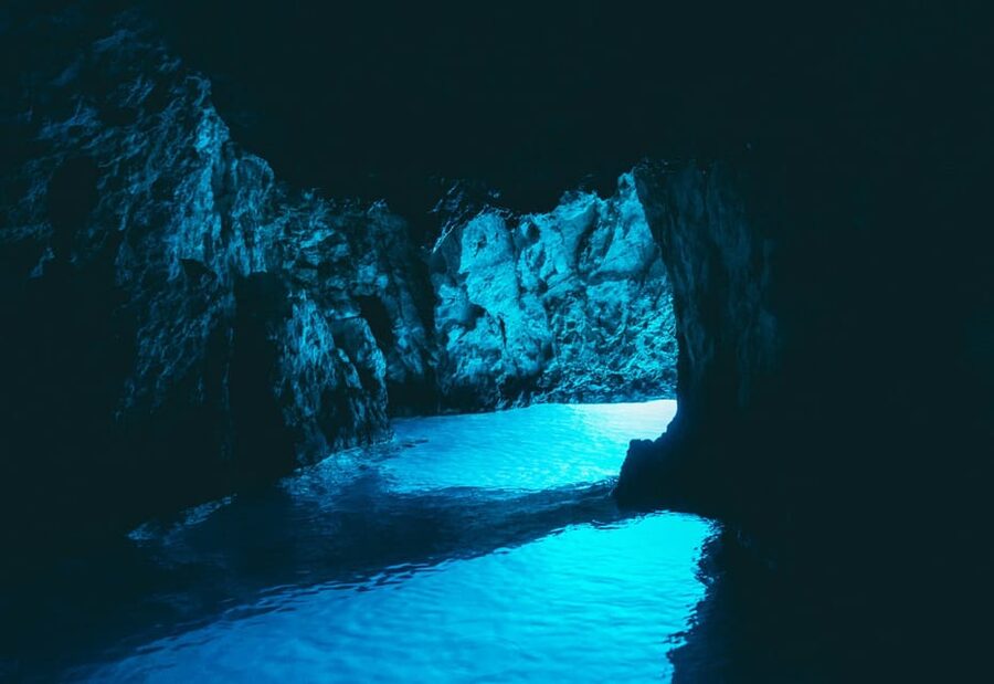 From Split: Blue Cave & 5 Islands Amazing Speedboat Tour - Stiniva Cove and the cliffs of Vis
