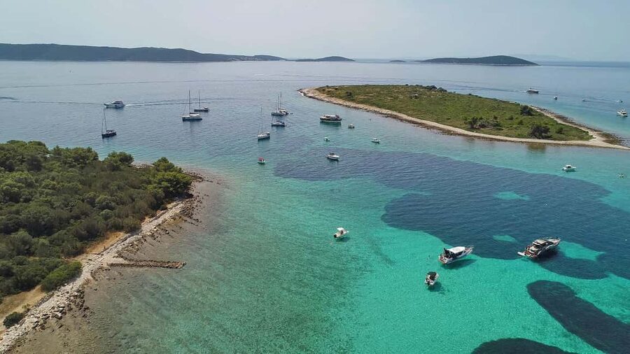 From Trogir/Kaštela: Private Blue Lagoon Speedboat Cruise - A private speedboat day from Trogir or Kaštela
