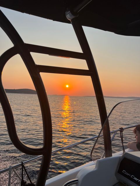 From Trogir: Three Islands Half-Day Speedboat Tour - Maslinica on Šolta: a change of pace