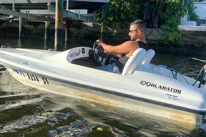 Ft. Lauderdale Mini Powerboat Rental. Canal, Yacht, Mansion Tour - Practical details that can save you trouble