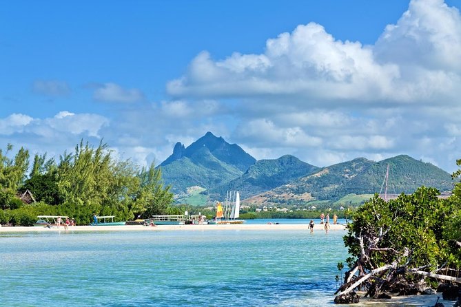 Full Day Ile aux Cerfs Speedboat Trip With Hotel Transfers (Private or Shared) - Key points to know before booking