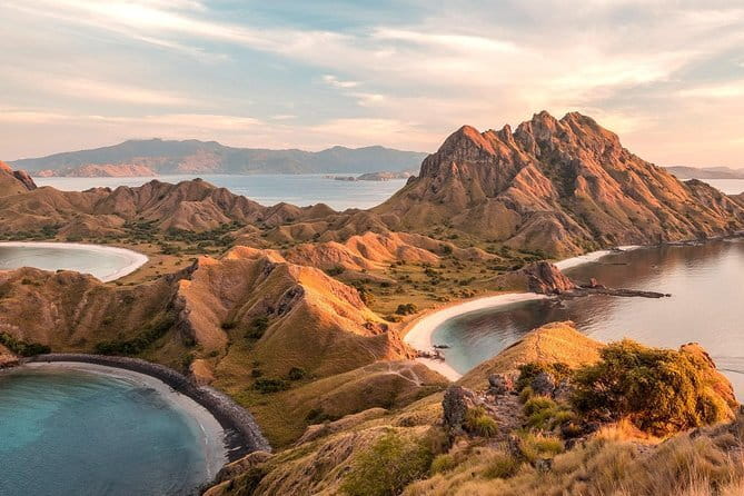 Full Day Komodo Tour With Hey Bali Info Visit 6 Spot - Manta Point: nature sets the schedule