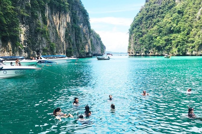 Full-Day Phi Phi Lah, Phi Phi Don, from Koh Lanta(By Speed Boat) - Pileh Bay and the dramatic cliffs of Phi Phi Leh