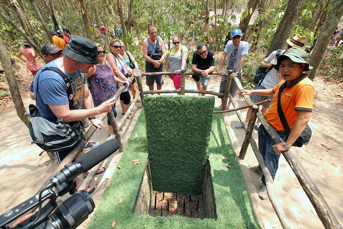 Full-Day Tour in the Cu Chi Tunnels with a Luxury Speed Boat - The guides are an important part of the experience