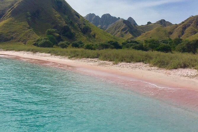 Full Day Tour to Komodo Island By Speed Boat to explore 6 destinations - Taka Makassar: a tiny sandbar pause