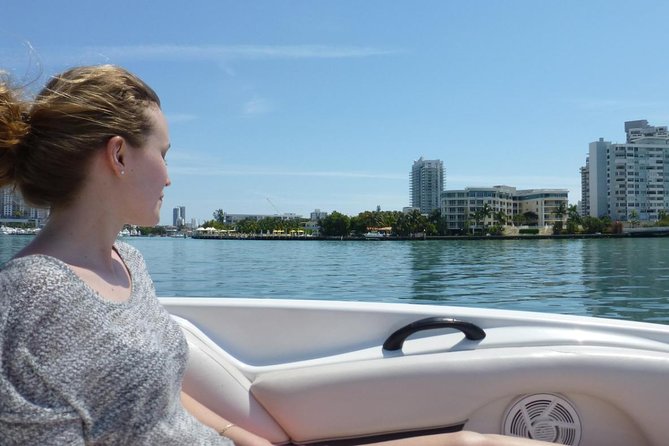 Fully Private Speed Boat Tours, VIP-style Miami Speedboat Tour of Star Island! - More than houses: Miami sights along the route