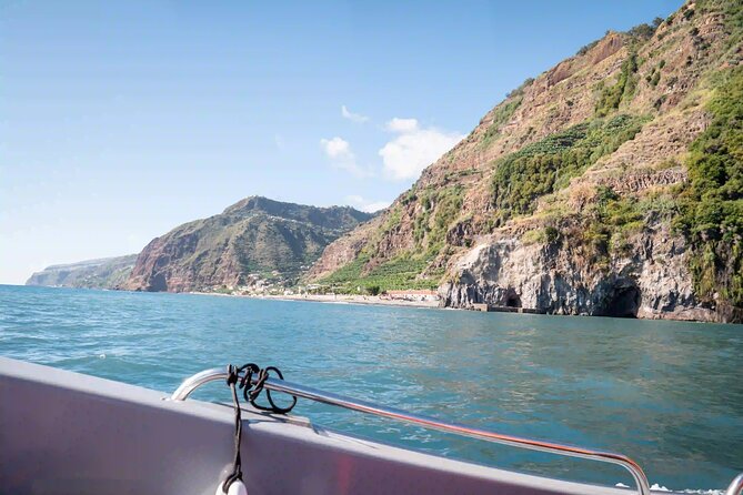 Funchal: Speedboat tour- SEE THE ISLAND AND LIFE AT SEA - Leaving Funchal Marina for open water