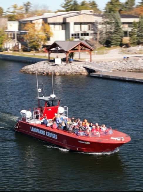 Georgian Bay: Midland Speedboat Tour - Open water and the 30,000 Islands area