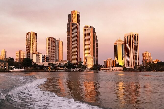 Gold Coast Helicopter 10 min Flight and Jet Boat Ride - A short helicopter flight with a big view