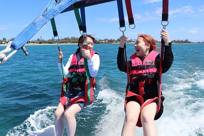 Gold Coast & Surfers Paradise - Parasail & V8 Jetboat Combo - What the $111.17 price really covers