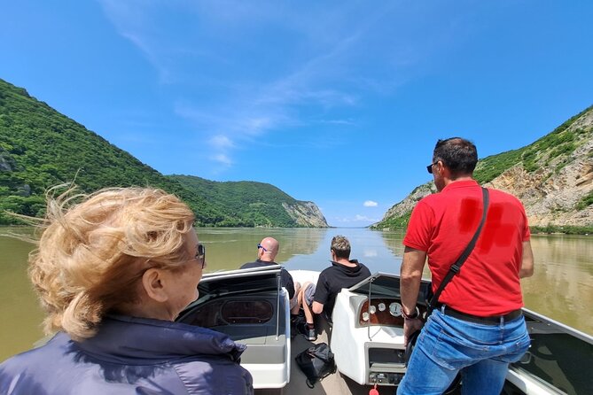 Golubac Fortress w/Iron Gate Speed Boat & Rakija Distillery tour - The drive from Belgrade and what to expect