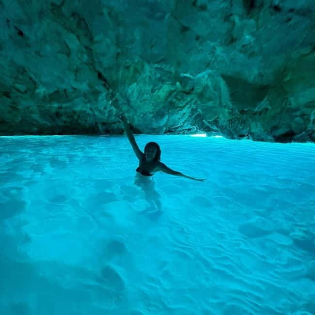 Grama Bay Speedboat Tour Vlore - Inglezit and Nezhajve coves