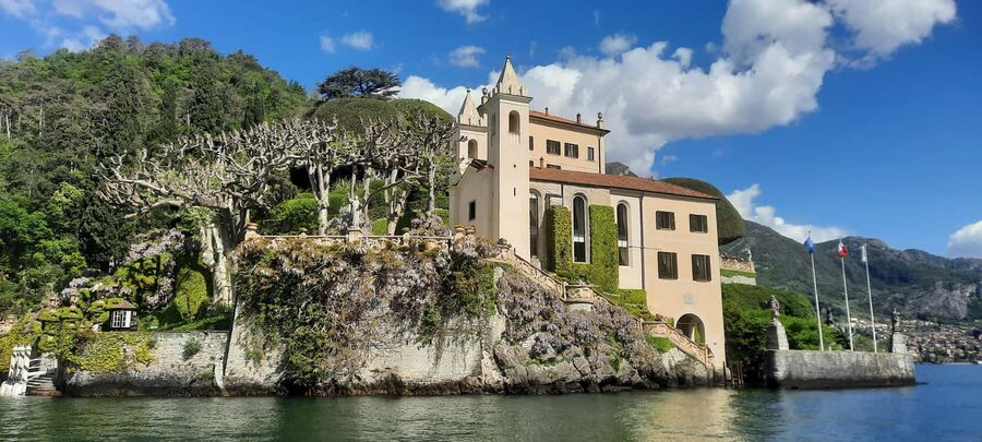 Grand Tour, on luxury speedboat at Lake Como - Menaggio and the return across the lake
