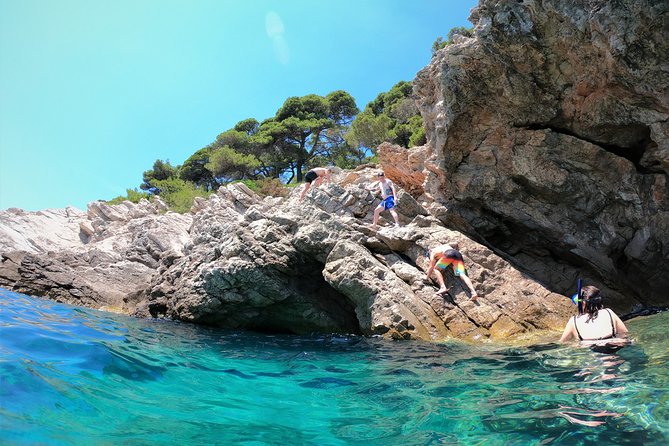 Half-Day Best Beaches & Bays Private Speed Boat Tour - A flexible route is the real selling point