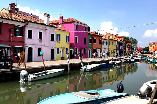 Half-Day Motorboat Cruise to Venice Lagoon Islands Murano and Burano - Murano: one hour around the glass furnaces