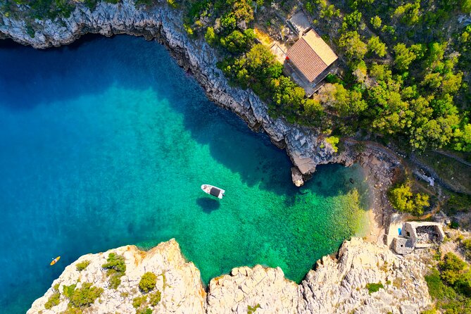 Half-day Speedboat Tour: Explore Hidden Gems of Hvar Island - The 35-minute cruise to Veliki Pokrivenik