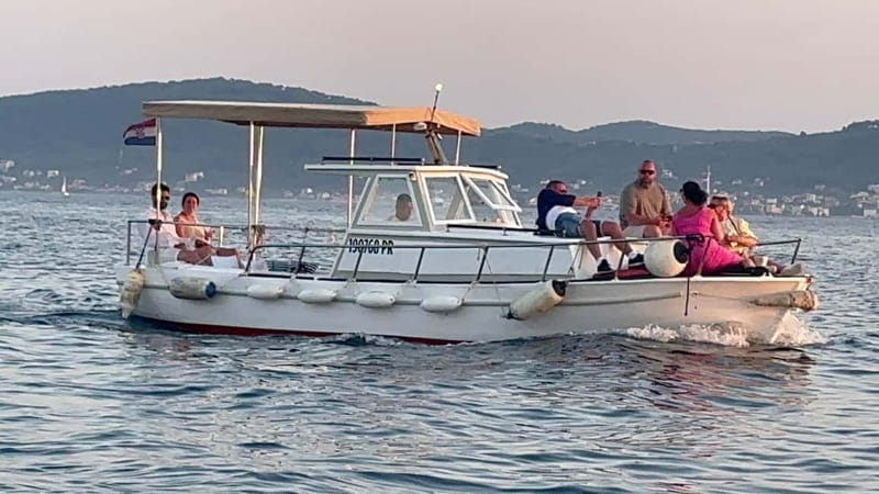 Half-day speedboat trip from Zadar with drinks - Ošljak is the quiet swimming stop