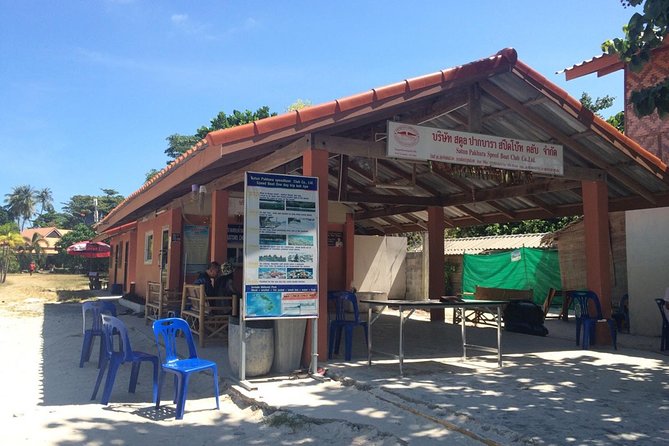Hat Yai Airport to Koh Lipe by Minivan and Satun Pakbara Speed Boat - Boarding the Satun Pakbara speed boat