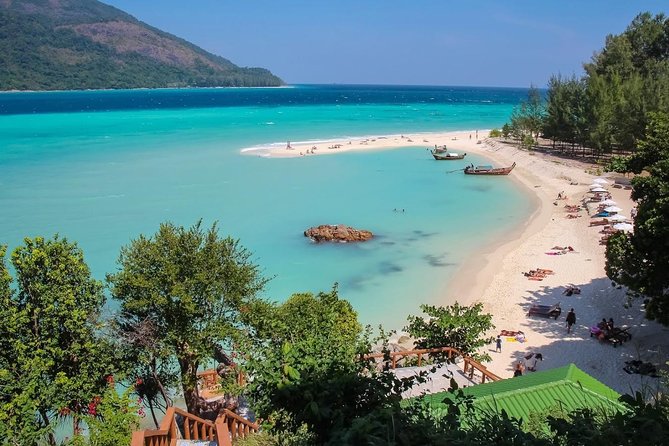 Hat Yai Town to Koh Lipe by Minivan and Satun Pakbara Speed Boat - Hat Yai pickup and the long ride south