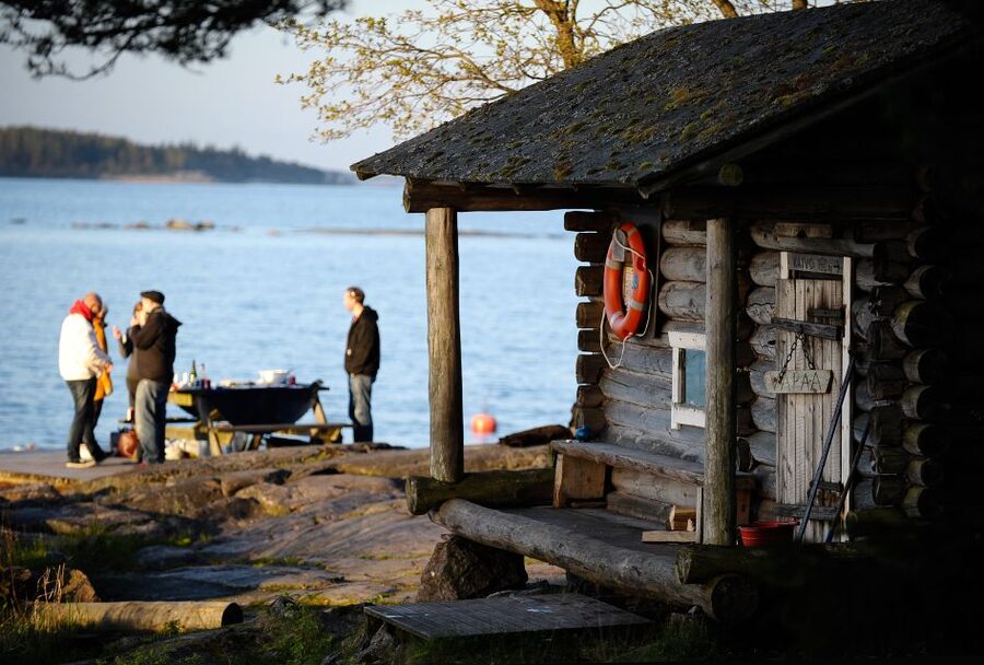 Helsinki: Archipelago RIB Boat Tour with BBQ Lunch and Sauna - Key points to know before booking