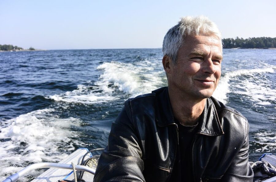 Helsinki: RIB Tour to Local's Cottage with BBQ and Sauna - From Café Marina Bay to the open archipelago