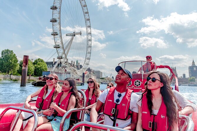 High-Speed Thames River Speedboat in London - The Globe, Tower Bridge, and a closer look at the river
