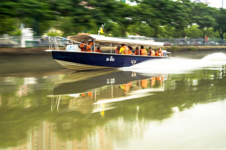 Ho Chi Minh City: Mekong Delta Full-Day Speedboat Tour - From Bach Dang Wharf into the delta