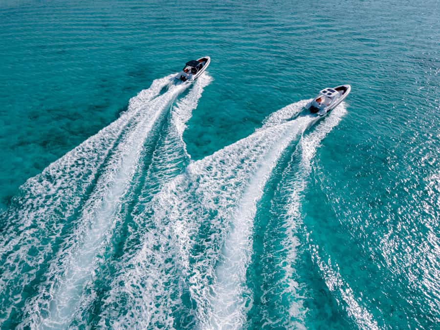 Hurghada: Hula Hula Speedboat w/ Optional Snorkeling & Lunch - Banana boats, sofa rides, and a five-minute massage