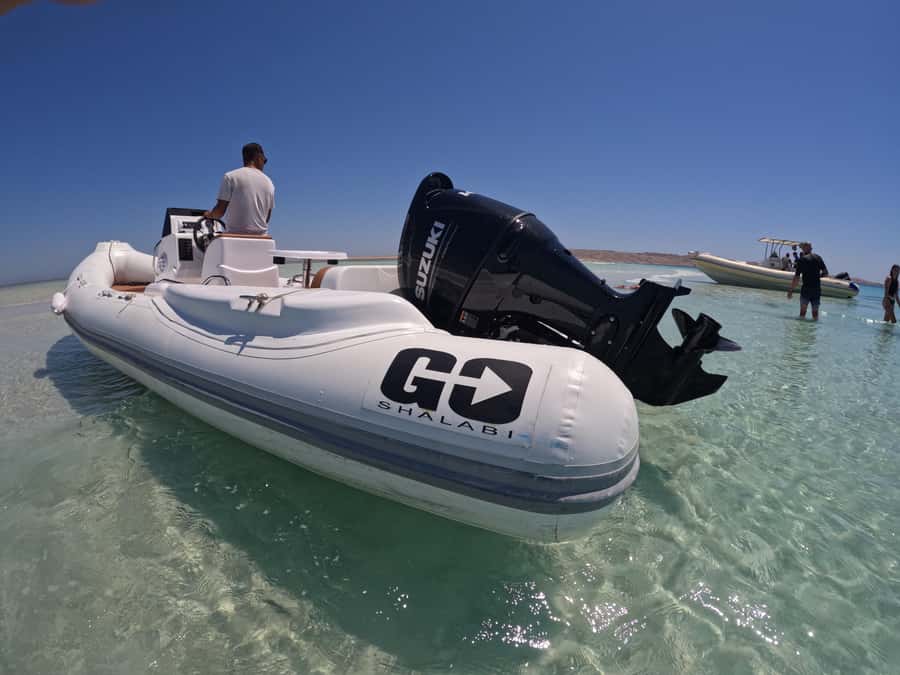 Hurghada: Magawish Island Speedboat W Snorkelling & Lunch - What the $196 price gives you