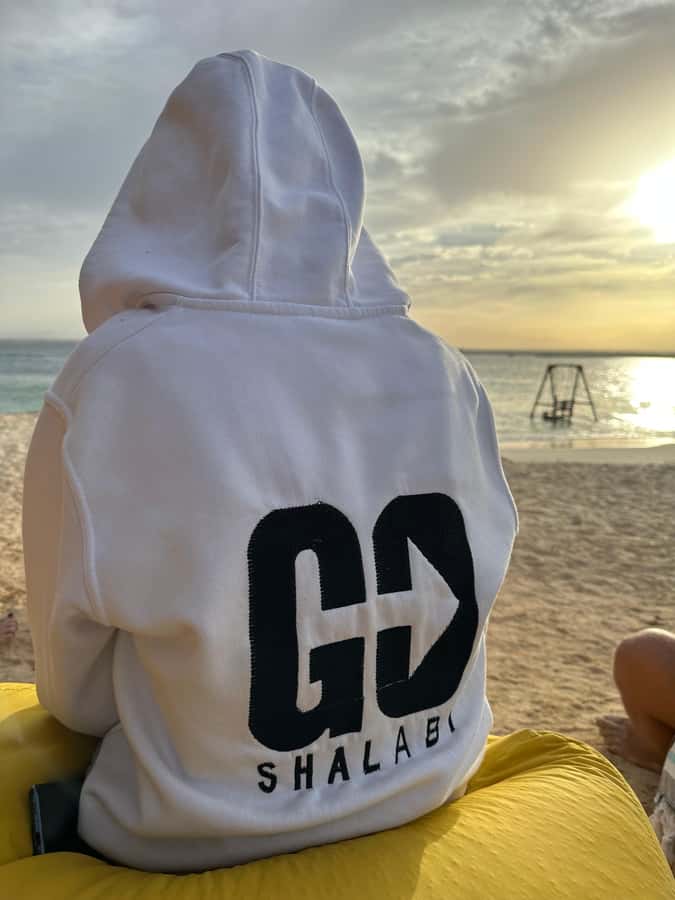 Hurghada: Magawish Island Speedboat W Snorkelling & Lunch - Guides, transport, and the small details that matter