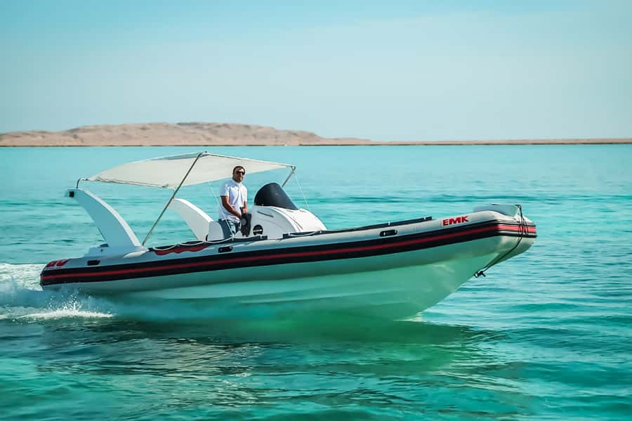 Hurghada: Orange Bay & Magawish Island Speedboat with Lunch - Guides, safety, and the human side