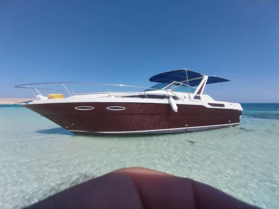 Hurghada: Private Luxury Speedboat W Snorkelling & Fruits - Giftun Island and the first two hours on the water