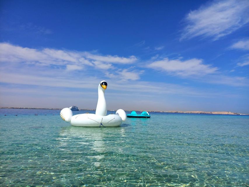 Hurghada: Private Luxury Speedboat W Snorkelling & Fruits - Orange Bay, with one hour for beach time