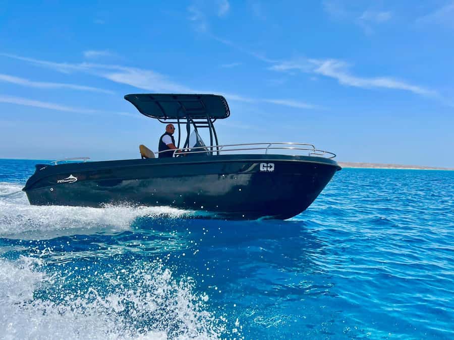 Hurghada: Private Speedboat Adventure with Snacks & Pick-up - Who will enjoy this speedboat most