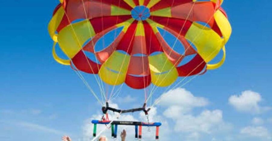 Hurghada: Speedboat Parasailing Adventures & Hotel Pick up - The harbor briefing and speedboat ride