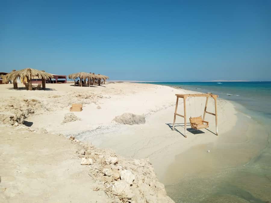 Hurghada : Sunset & Barbecue at Magawish Island By Speedboat - A barbecue beside the beach