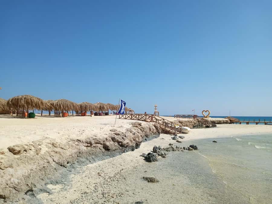 Hurghada : Sunset & Barbecue at Magawish Island By Speedboat - Sunset light and quiet island time