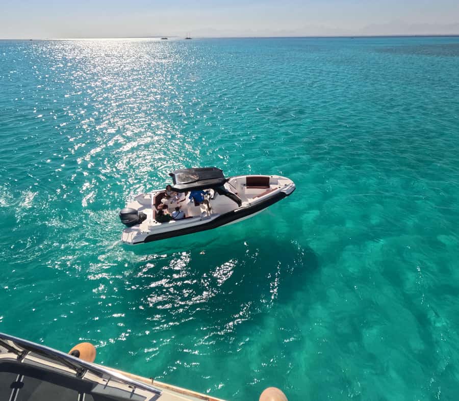 Hurghada: Turtle Bay Speedboat Tour with Snorkeling - A private run from Hurghada to Turtle Bay