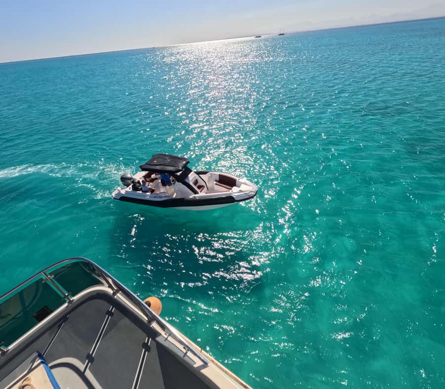 Hurghada: Turtle Bay Speedboat Tour with Snorkeling - Paid extras: fun, but check the price first