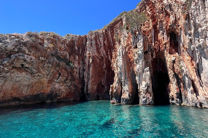Hvar Delight: Private Speed Boat Tour - Two and a half hours at Palmižana