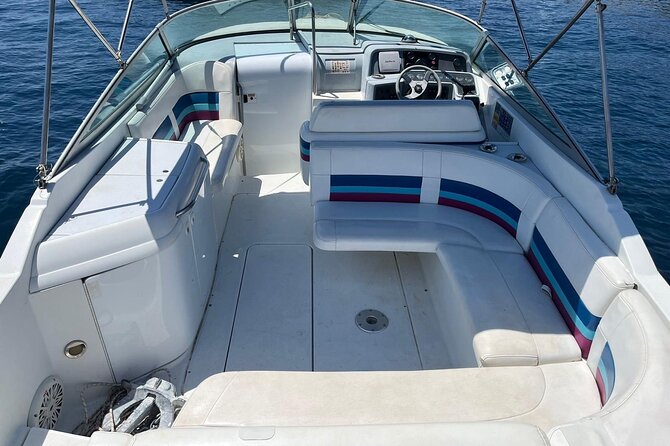 Hvar Delight: Private Speed Boat Tour - A final swim at Mlini Beach