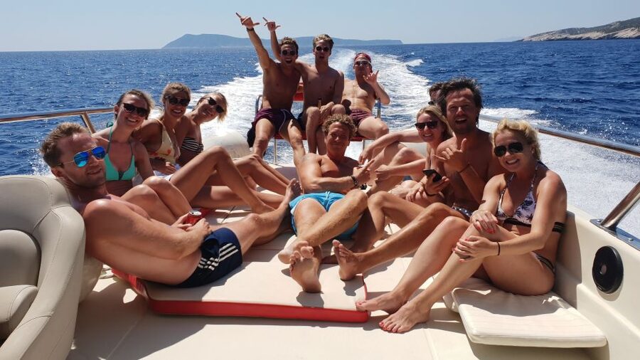 Hvar: Private Blue Cave and Vis Speedboat Tour - Key points to know before booking