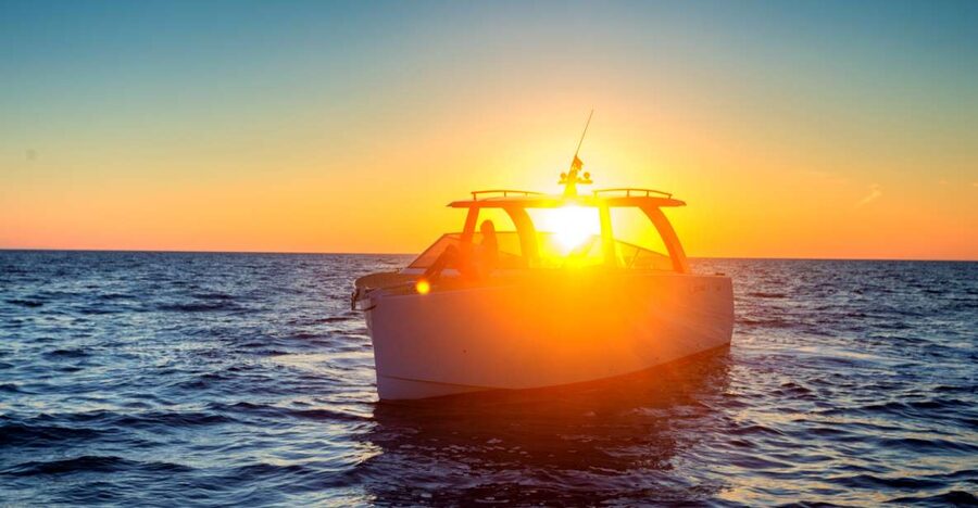 Hvar: Sunset and Pakleni Islands with a Speed Boat - A short speedboat route with a strong finish