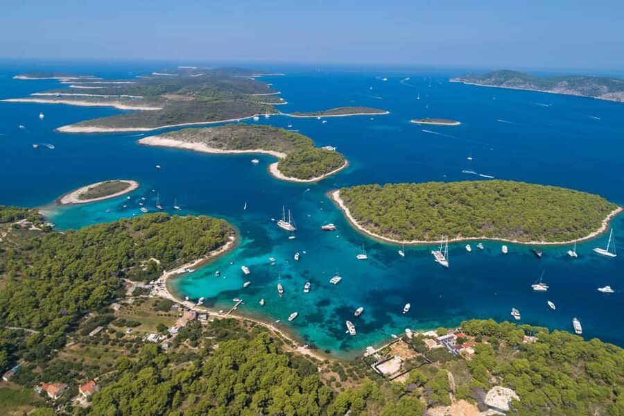 Hvar: Sunset and Pakleni Islands with a Speed Boat - Thirty minutes at Mlini and Ždrilca lagoon