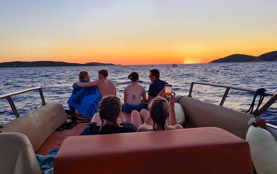 Hvar: Sunset and Pakleni Islands with a Speed Boat - Leaving Hvar and passing Galesnik