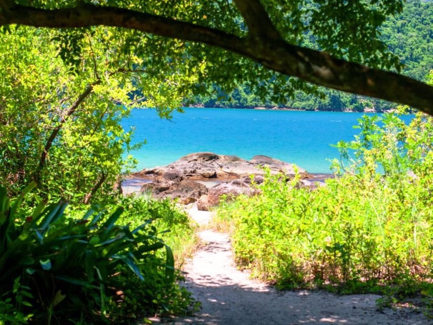 Idyllic Islands Private Speedboat Tour in Paraty - Timing, weather, and practical planning